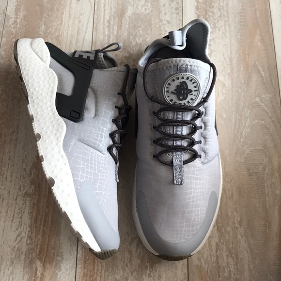 NWTNike Huarache Run Ultra! - Picture 4 of 8